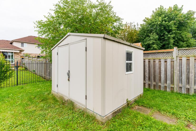 Property listing for 500 Jones Rd., Stoney Creek, ON