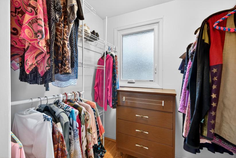 Property listing for 103 Turnbull Rd., Dundas, ON