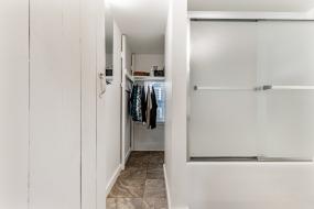 Property listing for 315 Park St. W., Dundas, Ontario