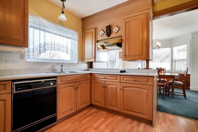 Property listing for 14 Durham Rd., Hamilton, ON