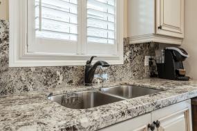 Property listing for 1363 Upper Paradise Rd., Hamilton, ON