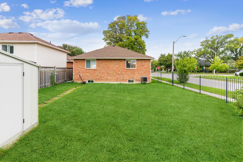 Property listing for 500 Jones Rd., Stoney Creek, ON