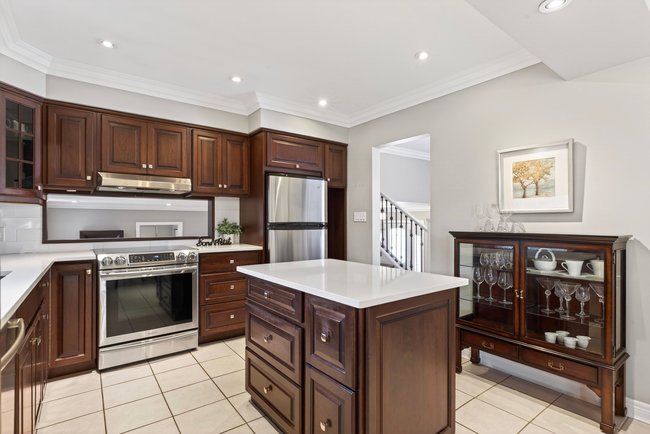 Property listing for 35 Shalfleet Blvd., Brantford, ON