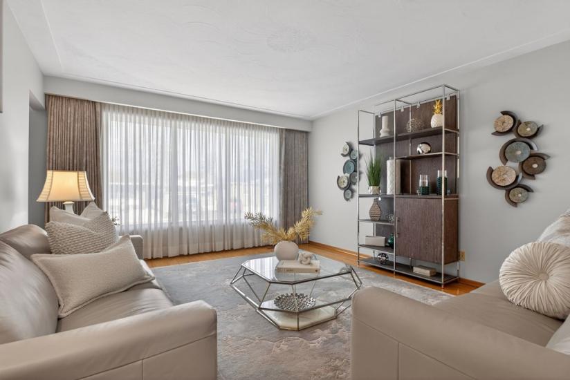 Property listing for 624 Seventh Ave., Hamilton, ON