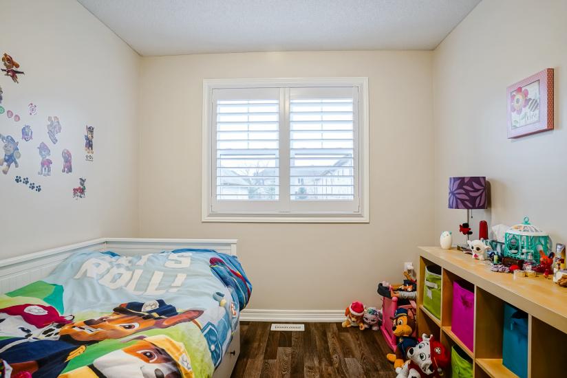 Property listing for 104 Myers Lane, Ancaster, ON