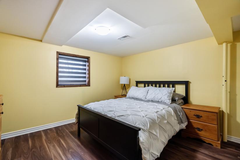 Property listing for 20 Ackland St., Hamilton, ON