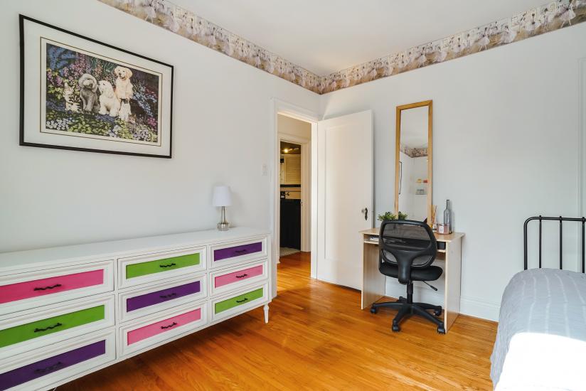 Property listing for 85 Hyde Park Ave, Hamilton, ON
