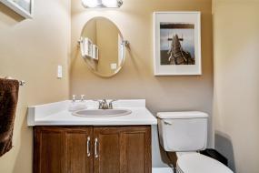 Property listing for 145 Lavender Dr., Ancaster, ON