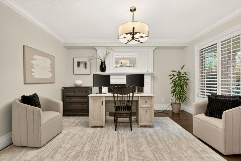 Property listing for 667 Sandcherry Dr., Burlington, ON
