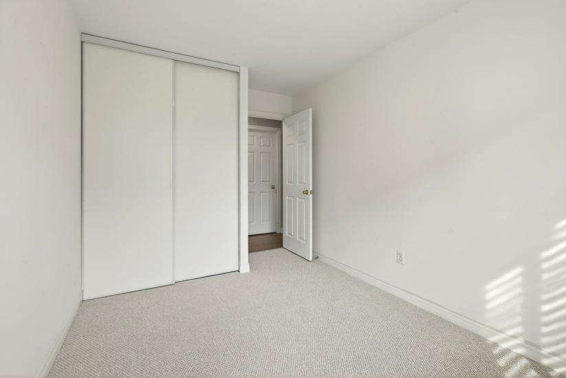Property listing for #101-8 Main St., Dundas, ON
