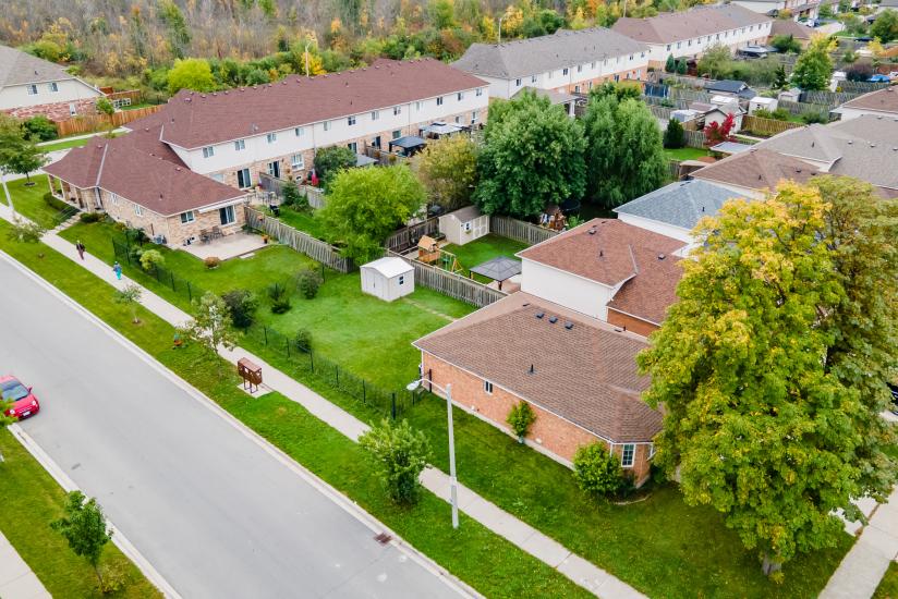 Property listing for 500 Jones Rd., Stoney Creek, ON