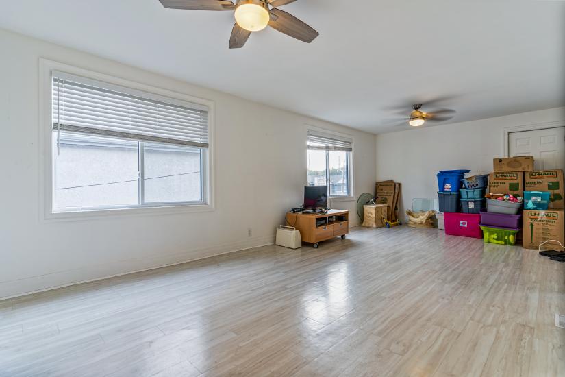 Property listing for 14 Fairview Ave, Hamilton, ON
