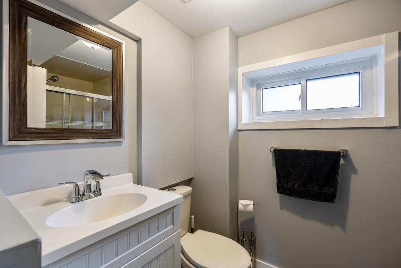 Property listing for 20 Ackland St., Hamilton, ON