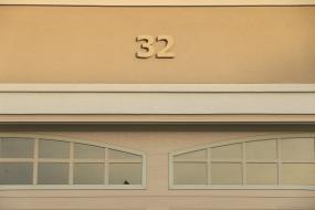 Property listing for 32 Toulon Ave., Ancaster, ON
