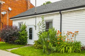 Property listing for 160 Locke St. N., Hamilton, ON