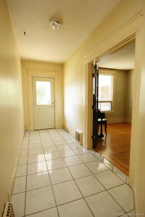 Property listing for 111 Gladstone Ave., Hamilton, Ontario