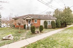 Property listing for 128 York Rd., Dundas, ON