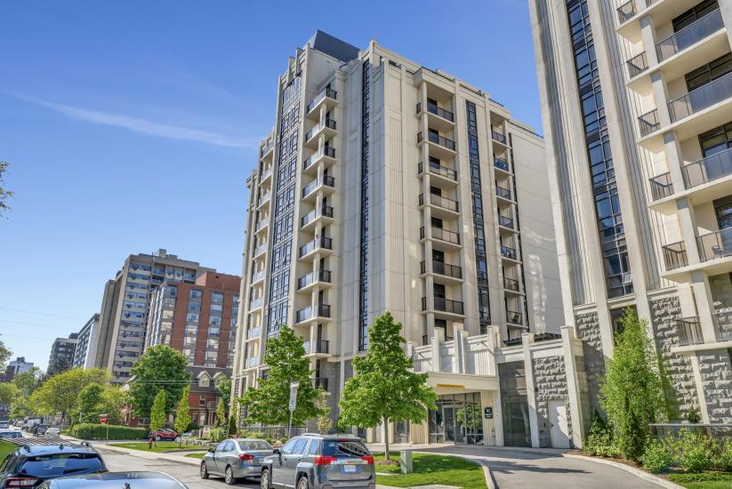 Property listing for #809-81 Robinson St., Hamilton, ON