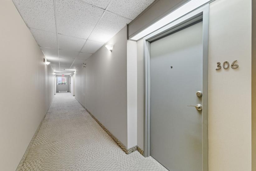 Property listing for #306-5 Ogilvie St., Dundas, ON