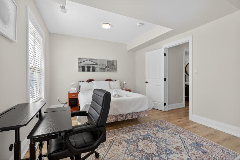Property listing for 11 Barnesdale Ave. N., Hamilton, ON