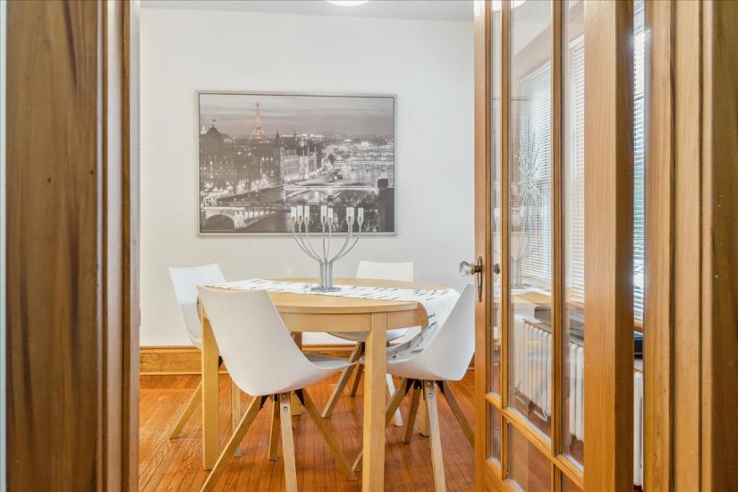 Property listing for 160 Dalewood Cres., Hamilton, ON