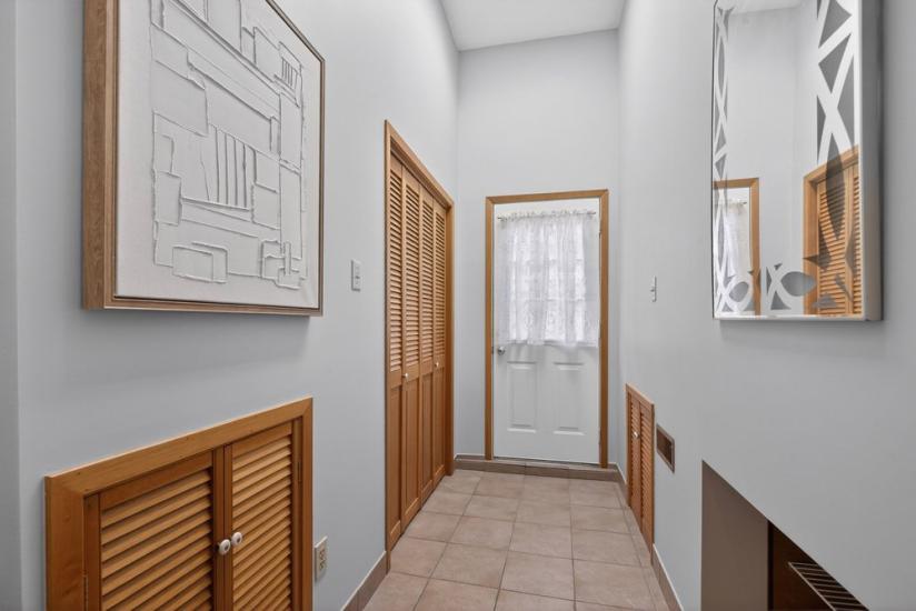 Property listing for 624 Seventh Ave., Hamilton, ON