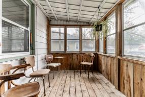 Property listing for 315 Park St. W., Dundas, Ontario