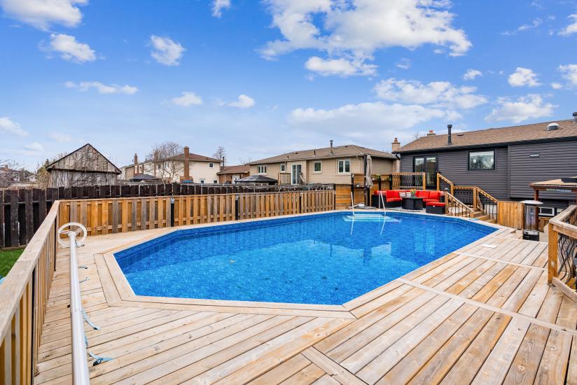 Property listing for 20 Ackland St., Hamilton, ON