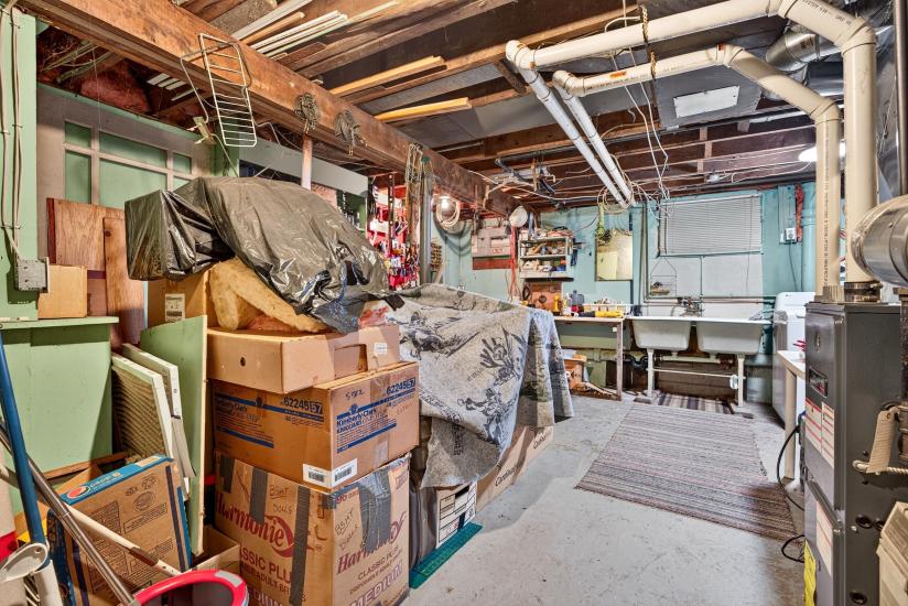 Property listing for 109 Linwood Ave., Port Colborne, ON