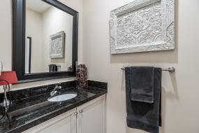 Property listing for 1363 Upper Paradise Rd., Hamilton, ON