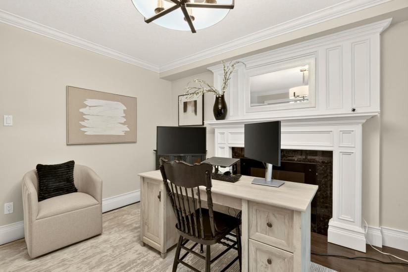 Property listing for 667 Sandcherry Dr., Burlington, ON