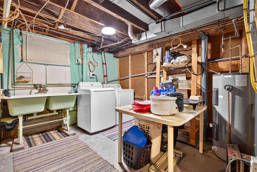 Property listing for 109 Linwood Ave., Port Colborne, ON