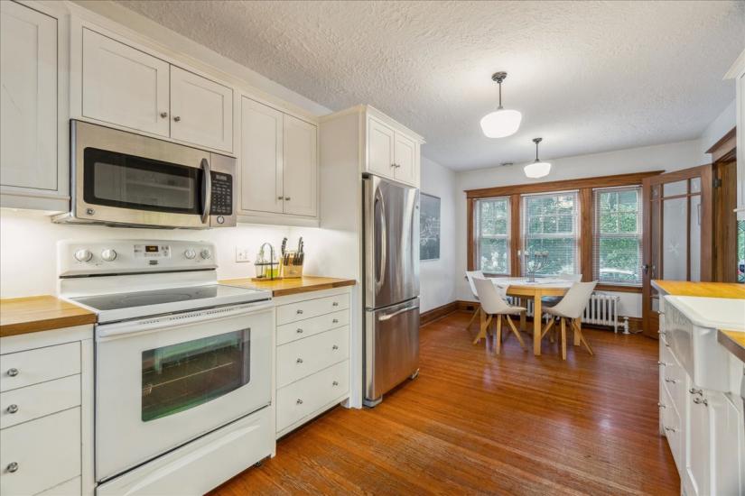 Property listing for 160 Dalewood Cres., Hamilton, ON