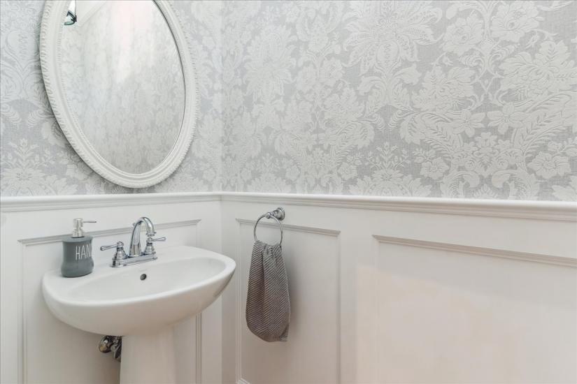 Property listing for 60 Pumpkin Pass, Binbrook, ON