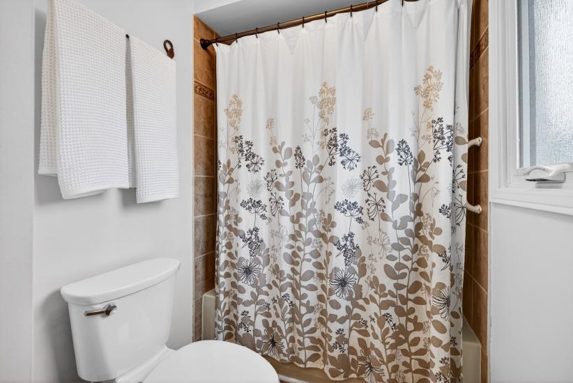 Property listing for 103 Turnbull Rd., Dundas, ON