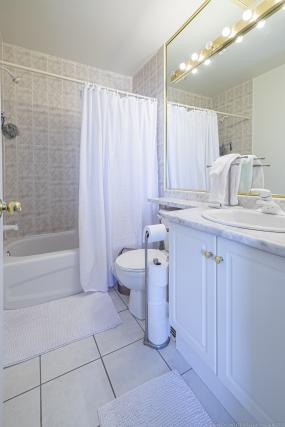 Property listing for #92-100 Beddoe Dr., Hamilton, Ontario