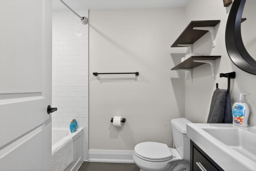 Property listing for 11 Barnesdale Ave. N., Hamilton, ON
