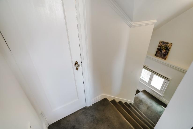 Property listing for 85 Hyde Park Ave, Hamilton, ON