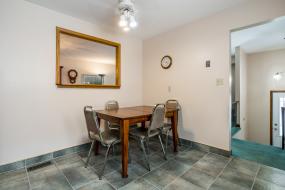 Property listing for 42 Beston Dr., Hamilton, Ontario