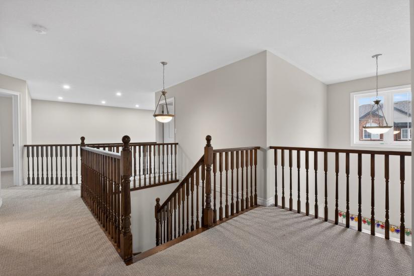 Property listing for 79 Dolomiti Crt., Stoney Creek, ON
