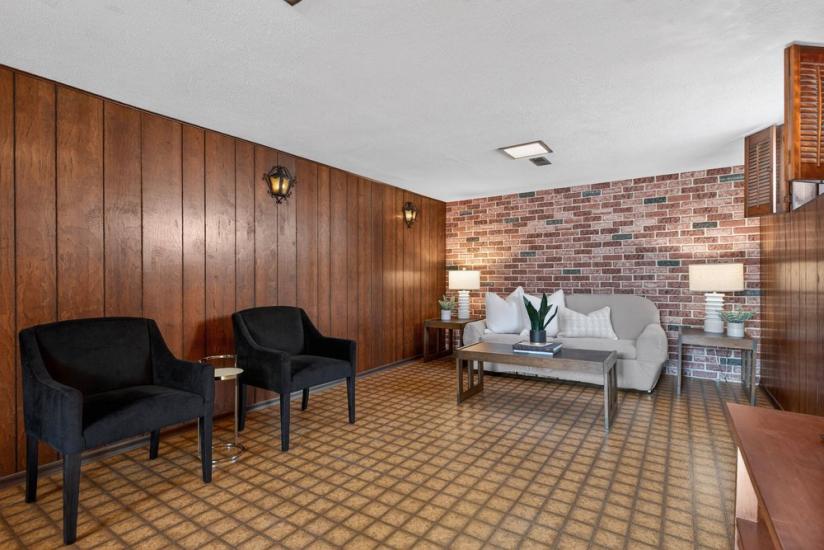 Property listing for 624 Seventh Ave., Hamilton, ON