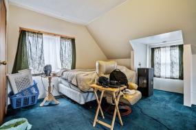 Property listing for 131 Bell Ave., Hamilton, Ontario