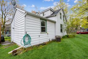 Property listing for 315 Park St. W., Dundas, Ontario