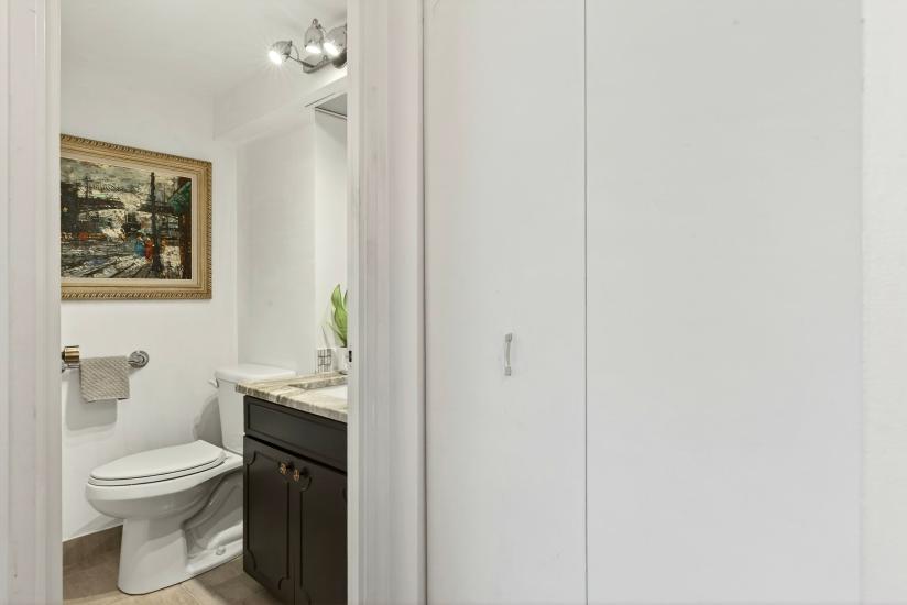 Property listing for #1003-222 Jackson St. W., Hamilton, ON