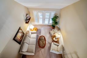 Property listing for 22 Red Haven Dr., Grimsby, ON