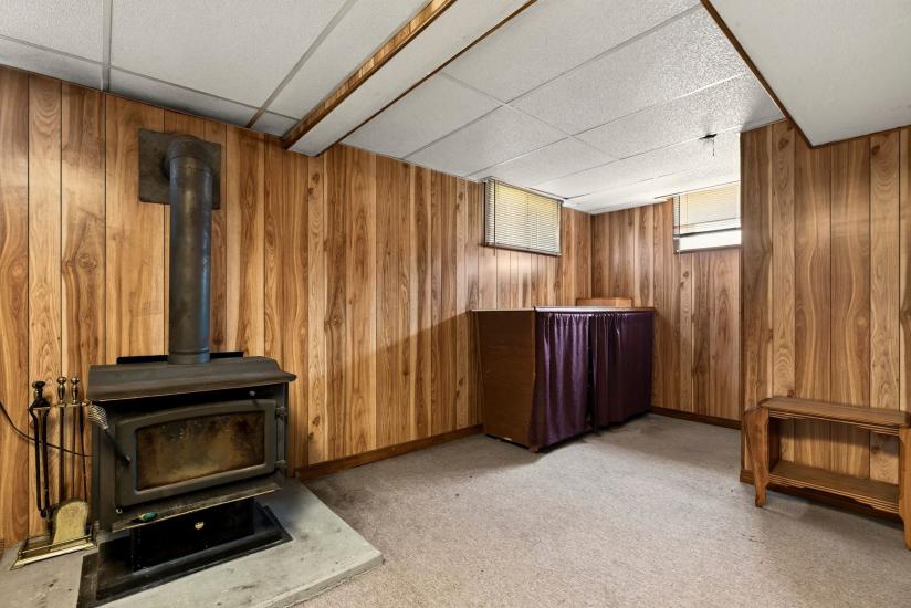 Property listing for 958 Highland Rd. E., Stoney Creek, ON