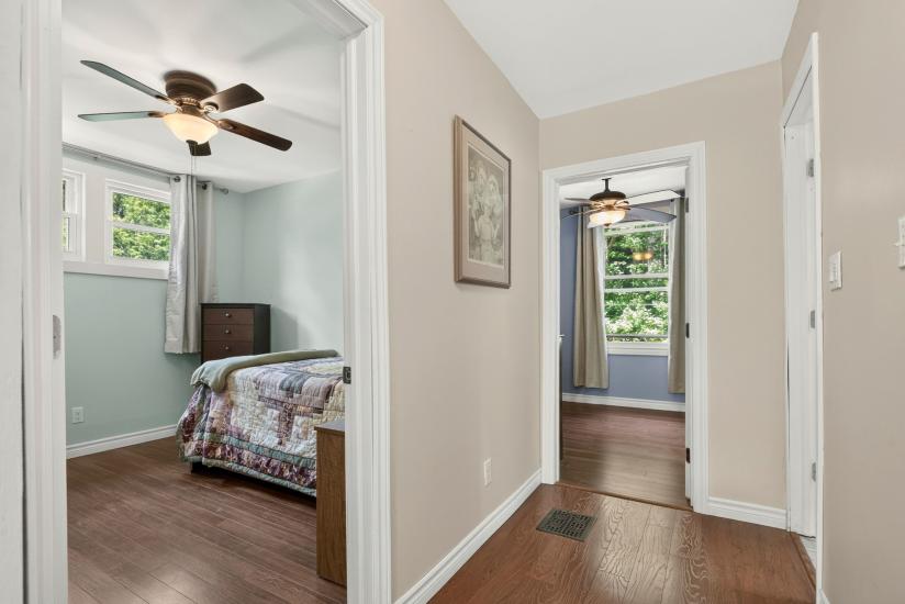 Property listing for 47 Witherspoon St., Dundas, ON