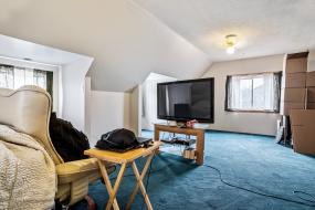 Property listing for 131 Bell Ave., Hamilton, Ontario