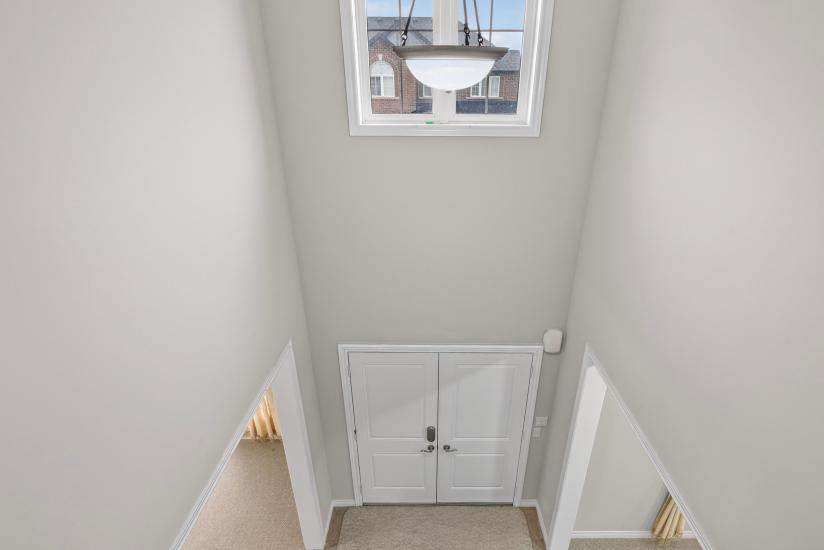 Property listing for 79 Dolomiti Crt., Stoney Creek, ON