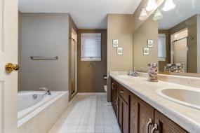 Property listing for 145 Lavender Dr., Ancaster, ON